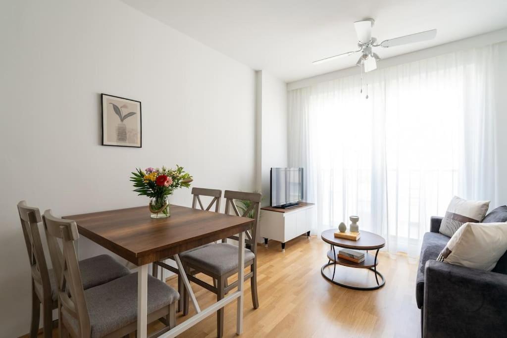 Trendy 1Br, Direct City Access By Hm Wina Bagian luar foto